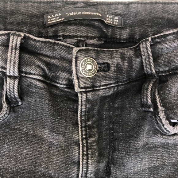 ZARA Black Destroyed Frayed hem Skinny Jeans - Picture 4 of 4